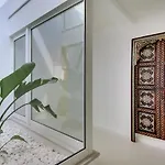 Casa Da Bandeira -perfect Location-beach Front- Rooftop Pool By Dreamvillasalbufeira فيلة *