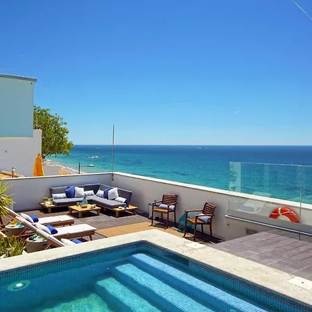 Casa Da Bandeira -perfect Location-beach Front- Rooftop Pool By Dreamvillasalbufeira Албуфейра