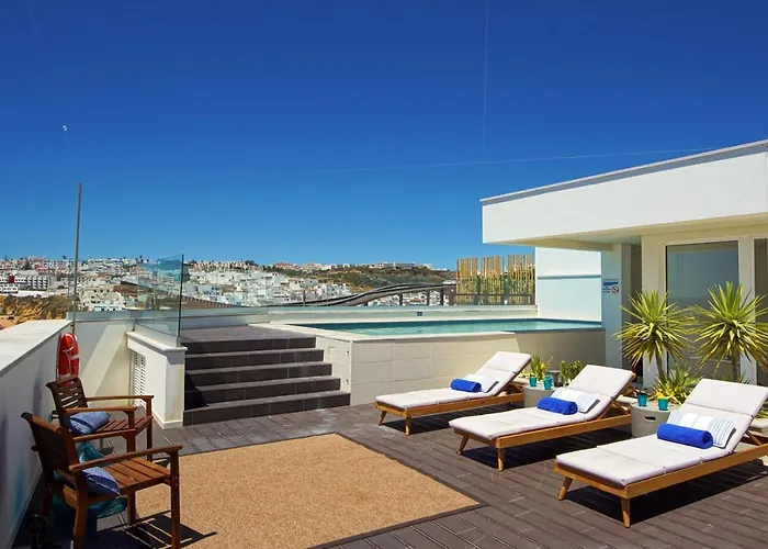 Casa Da Bandeira -perfect Location-beach Front- Rooftop Pool By Dreamvillasalbufeira * 알부페이라