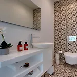 Villa Casa Da Bandeira -perfect Location-beach Front- Rooftop Pool By Dreamvillasalbufeira Albufeira